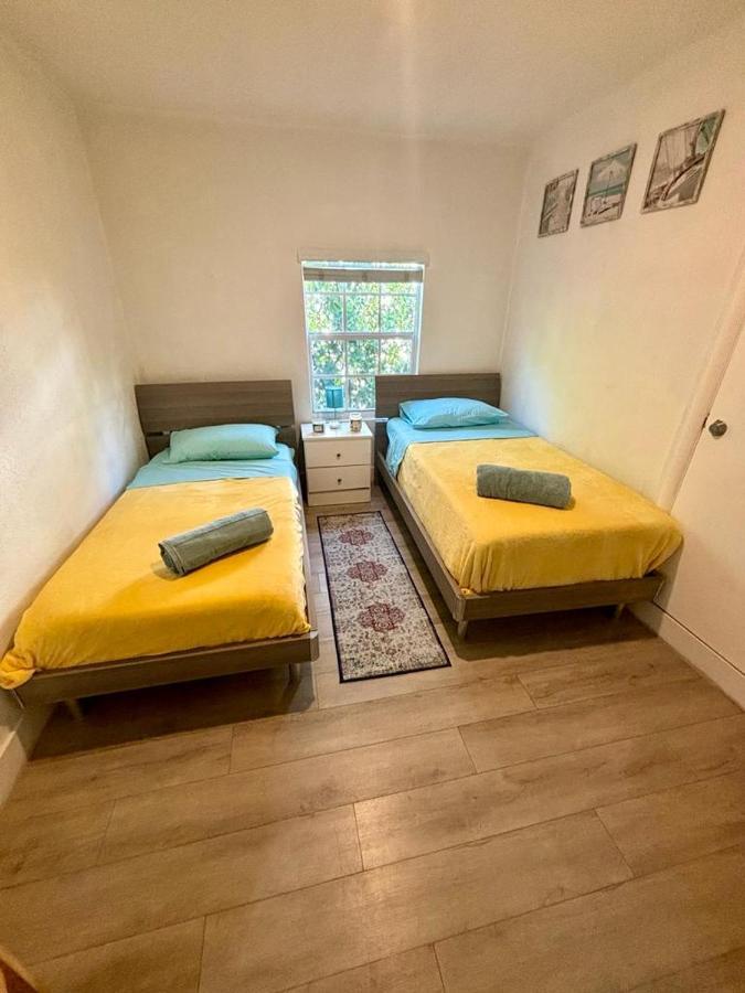 Nice 2 Twin Bedroom - Best Central Location In Miami - Luggage Storage, Parking And Laundry For Free!!!! Buitenkant foto