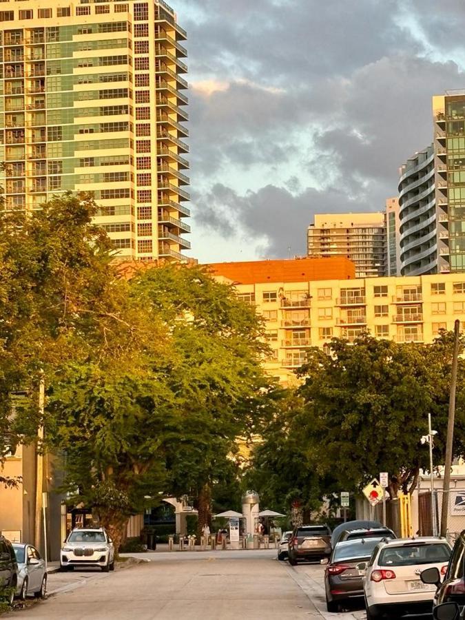 Nice 2 Twin Bedroom - Best Central Location In Miami - Luggage Storage, Parking And Laundry For Free!!!! Buitenkant foto